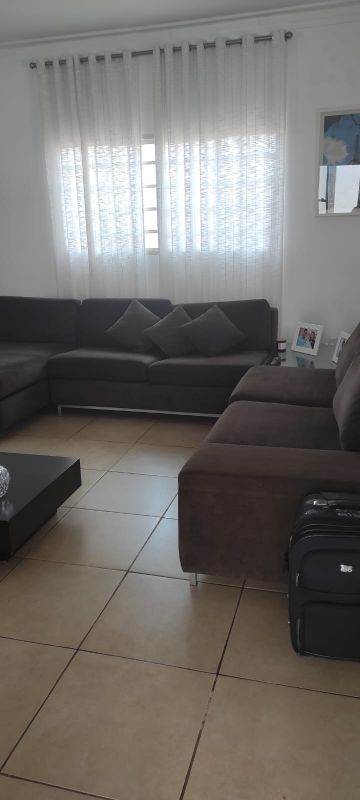 Casa à venda com 3 quartos, 190m² - Foto 1