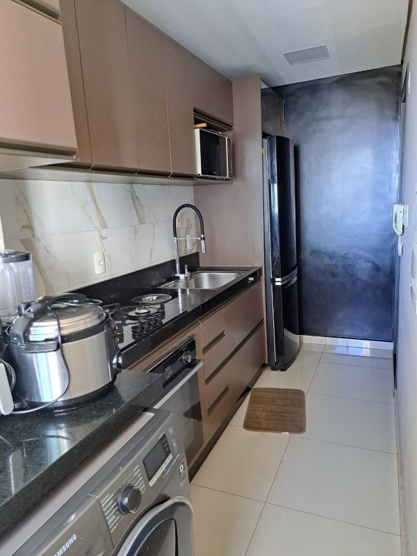 Apartamento à venda com 3 quartos, 76m² - Foto 18