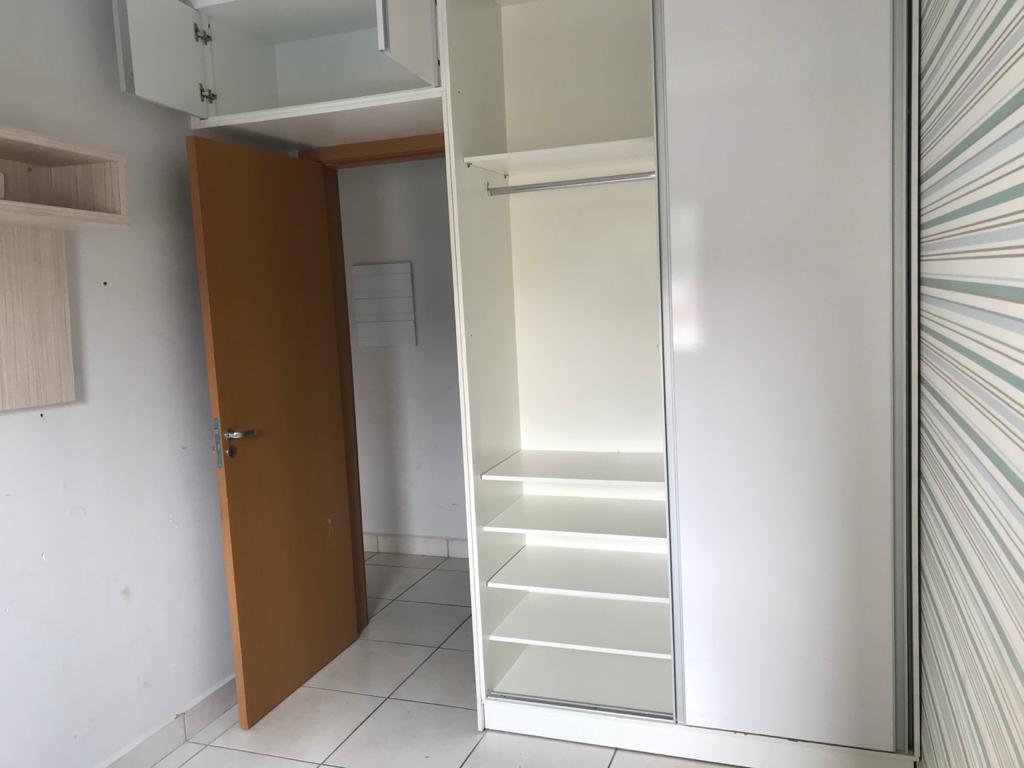 Apartamento à venda com 3 quartos, 76m² - Foto 11