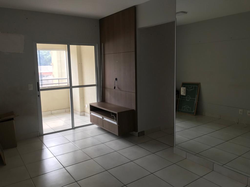 Apartamento à venda com 3 quartos, 76m² - Foto 4