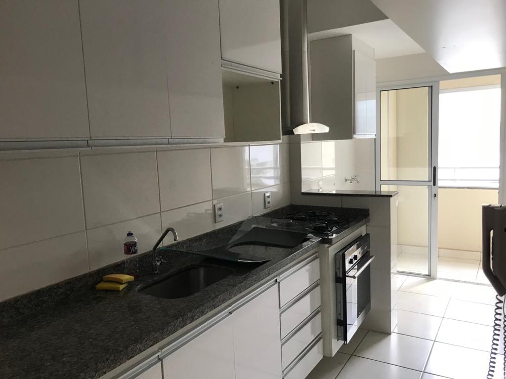 Apartamento à venda com 3 quartos, 76m² - Foto 5