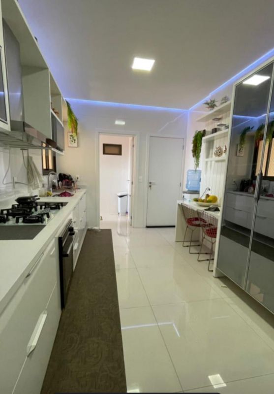 Apartamento à venda com 4 quartos, 182m² - Foto 6