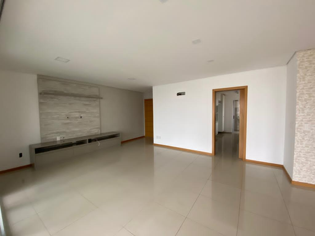 Apartamento à venda com 3 quartos, 181m² - Foto 5