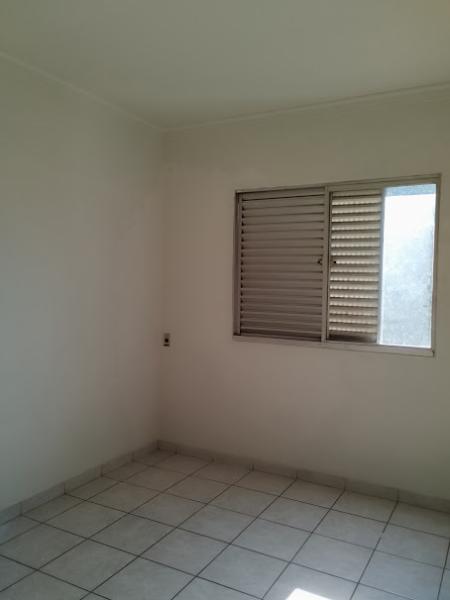 Apartamento para alugar com 3 quartos, 137m² - Foto 4