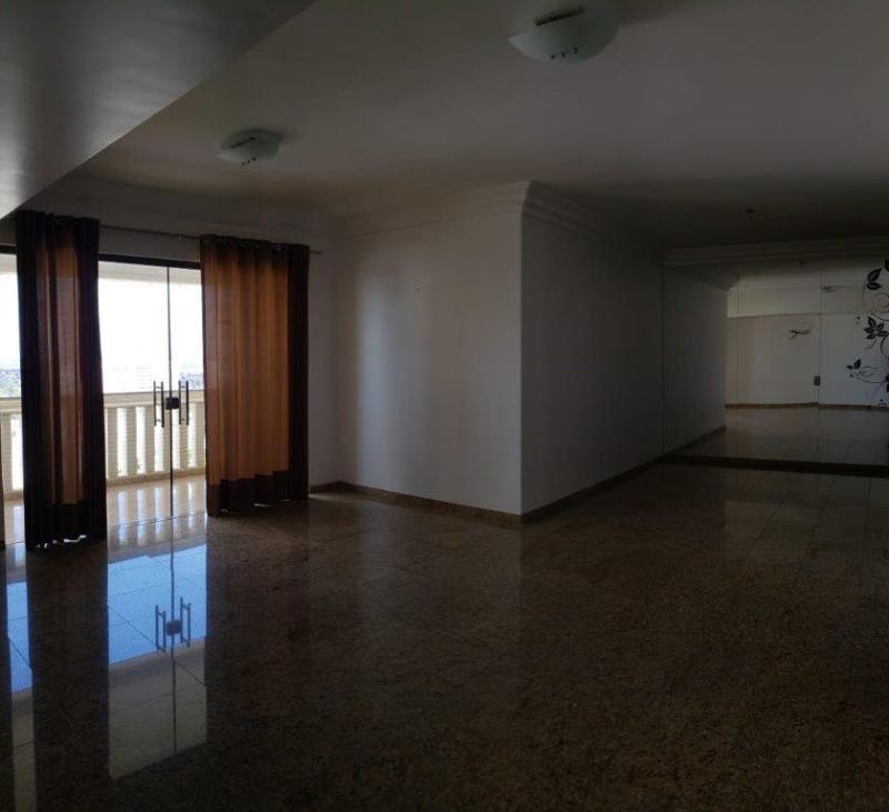 Apartamento à venda com 4 quartos, 227m² - Foto 13