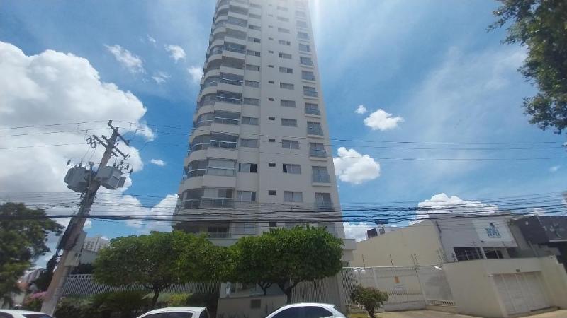 Apartamento para alugar com 3 quartos, 167m² - Foto 1