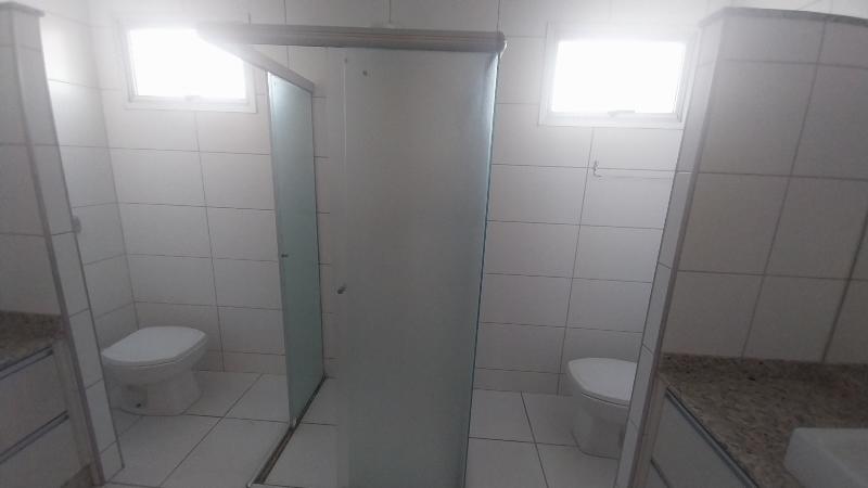 Apartamento para alugar com 3 quartos, 167m² - Foto 17