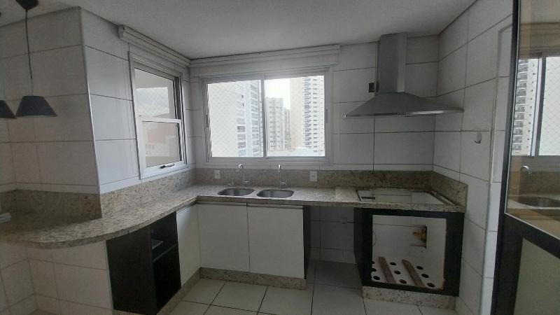 Apartamento para alugar com 3 quartos, 167m² - Foto 21