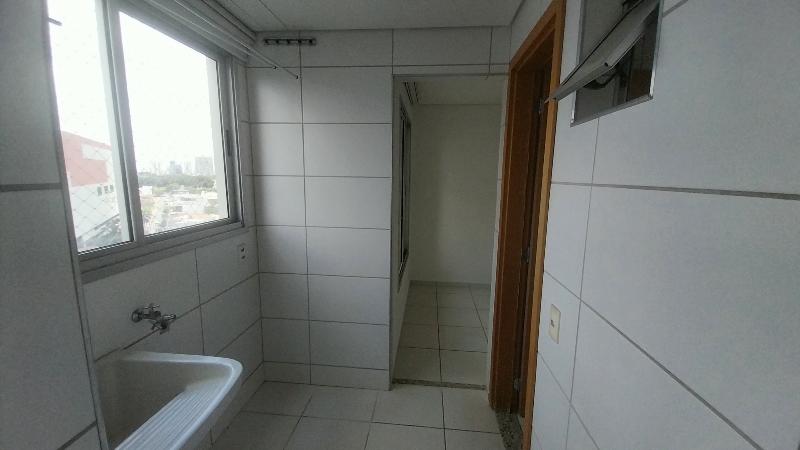 Apartamento para alugar com 3 quartos, 167m² - Foto 41