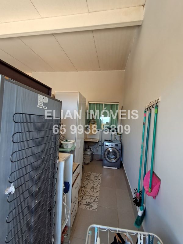 Casa à venda com 3 quartos, 250m² - Foto 12